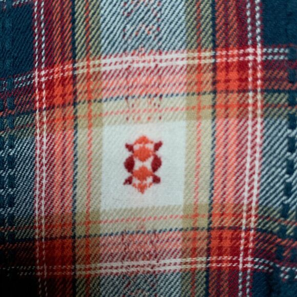 cb Women's Button-Up Shirt Size 1X Blue Red Multicolor Plaid Long-Sleeves Cotton - Picture 7 of 11